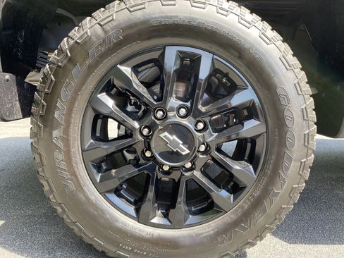 Used 2025 Chevrolet Silverado 2500 Custom w/ Custom Value Package RWD image 41