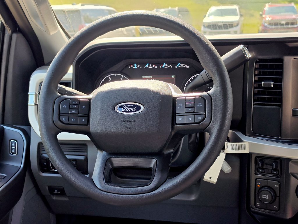 New 2026 Ford F250 XL w/ STX Appearance Package AWD/4WD image 22
