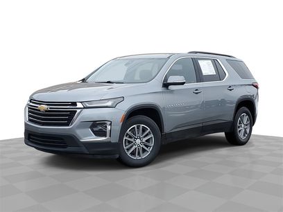 Used 2023 Chevrolet Traverse LT