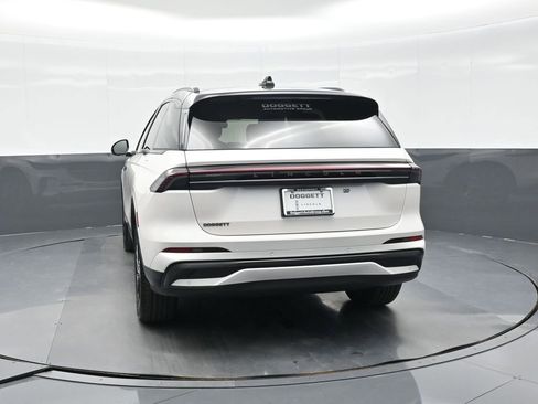 New 2026 Lincoln Nautilus Reserve w/ Jet Appearance Package AWD/4WD image 5