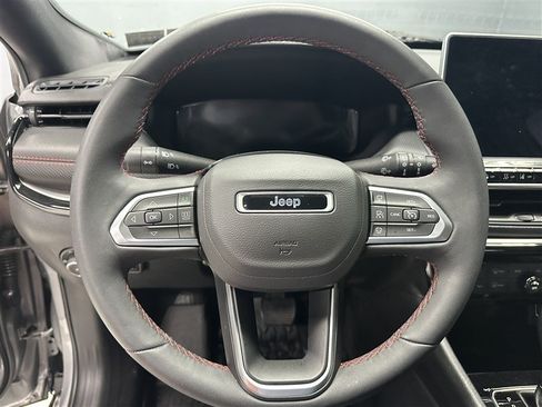 Used 2023 Jeep Compass Trailhawk w/ Trailhawk Elite Group AWD/4WD image 21