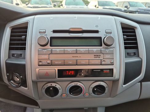 Used 2011 Toyota Tacoma PreRunner w/ TRD Off-Road Pkg RWD image 25