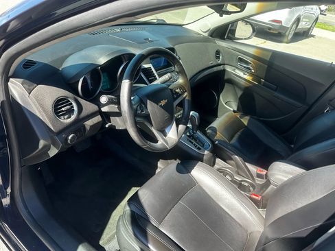 Used 2011 Chevrolet Cruze LT image 10