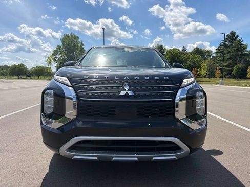 Used 2024 Mitsubishi Outlander SE AWD/4WD image 8