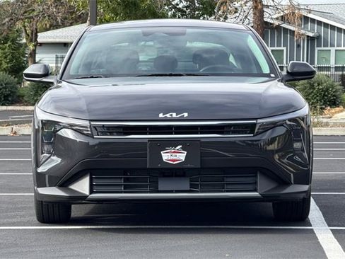 New 2025 Kia K4 EX image 9