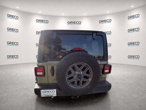 Used 2025 Jeep Wrangler Unlimited Sport AWD/4WD image 6