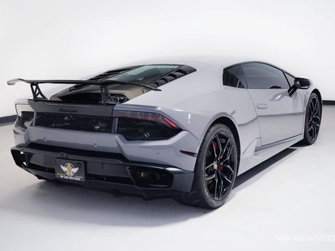 Used 2017 Lamborghini Huracan LP 580-2 RWD image 6
