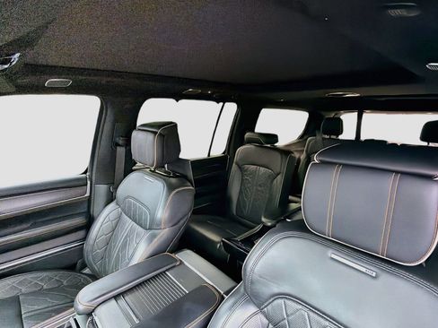 Used 2023 Jeep Grand Wagoneer Series III w/ Rear Seat Video Group 1 AWD/4WD image 26