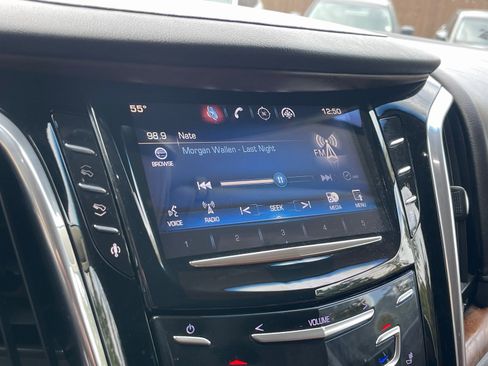 Used 2015 Cadillac Escalade ESV Premium image 45