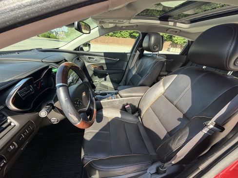 Used 2014 Chevrolet Impala LTZ FWD image 10