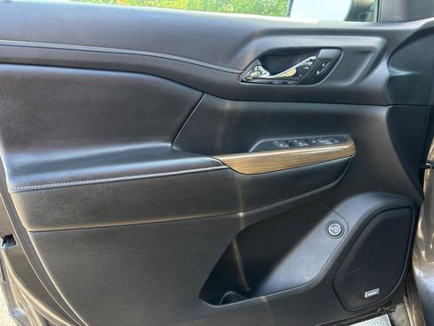 Used 2019 GMC Acadia SLE FWD image 10