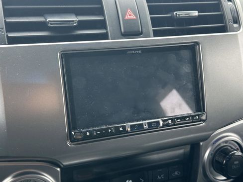 Used 2016 Toyota 4Runner Limited image 12