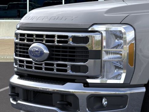 New 2026 Ford F350 XLT w/ 360-Degree Camera Package image 17