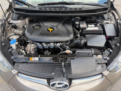 Used 2016 Hyundai Elantra Limited FWD image 31