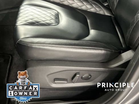 Used 2024 Ford Edge Titanium image 17