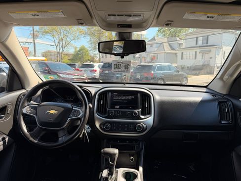 Used 2020 Chevrolet Colorado LT AWD/4WD image 32