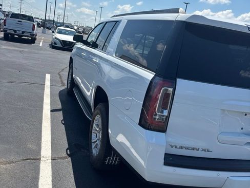 Used 2018 GMC Yukon XL SLT RWD image 5