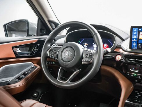 Used 2025 Acura MDX SH-AWD w/ Technology Package image 17