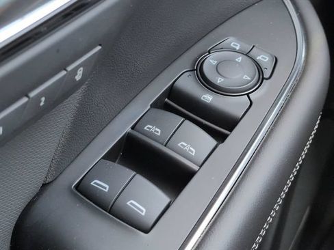 Used 2025 Buick Envision Preferred AWD/4WD image 25