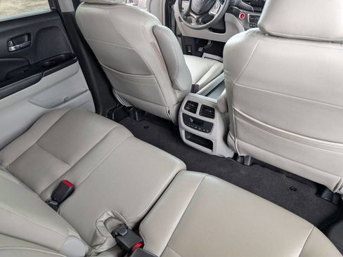 Used 2020 Honda Pilot EX image 18