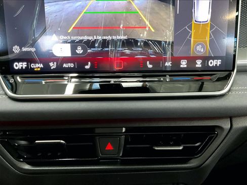 New 2026 Volkswagen Tiguan SE R-Line image 21