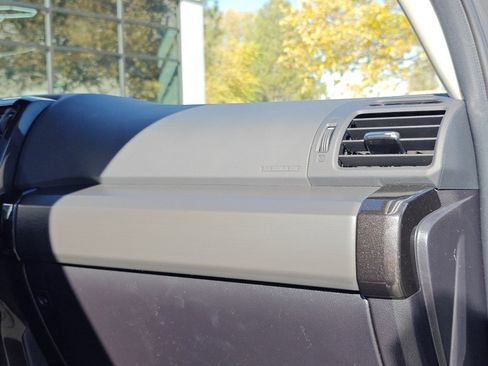 Used 2024 Toyota 4Runner TRD Off-Road Premium image 29