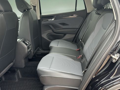 New 2026 Volkswagen Tiguan SE AWD/4WD image 15