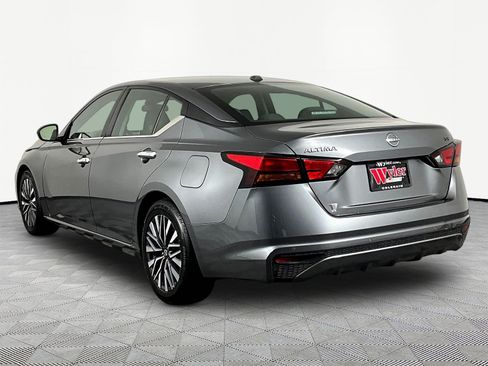 Certified 2024 Nissan Altima 2.5 SV FWD image 4