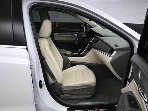 Used 2024 Cadillac XT5 Premium Luxury w/ Technology Package image 47