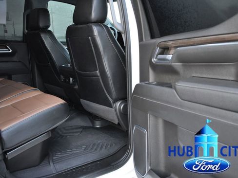 Used 2022 Chevrolet Silverado 1500 RST w/ Texas Edition Plus AWD/4WD image 15