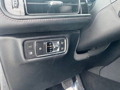 Used 2021 Lincoln Aviator Grand Touring w/ Equipment Group 302A AWD/4WD image 13