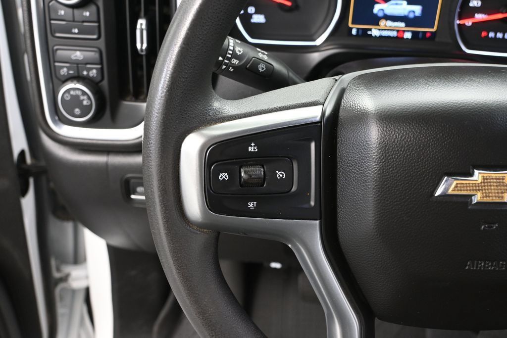 Used 2022 Chevrolet Silverado 2500 LT AWD/4WD image 21