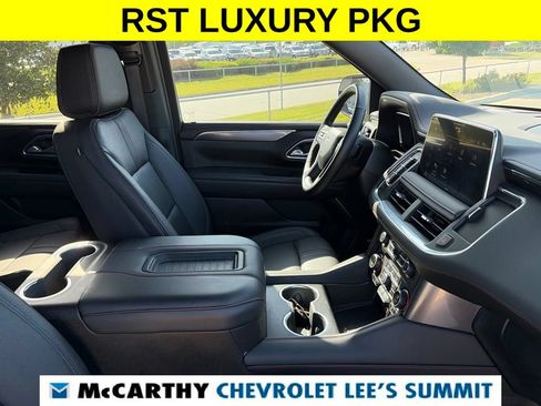 Used 2024 Chevrolet Suburban RST w/ Luxury Package AWD/4WD image 32