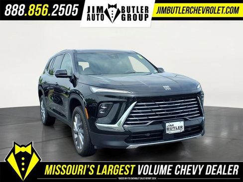 Used 2025 Buick Enclave Preferred AWD/4WD image 28