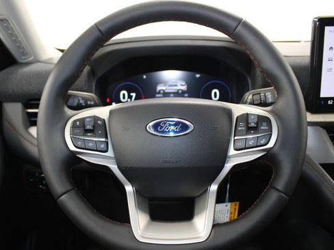 New 2026 Ford Explorer Active RWD image 36