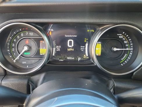 Used 2022 Jeep Wrangler Unlimited Sahara w/ Cold Weather Group AWD/4WD image 14