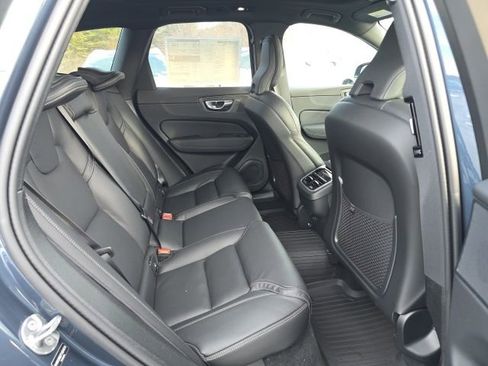 New 2026 Volvo XC60 B5 Ultra w/ Climate Package AWD/4WD image 16