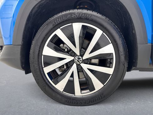 Used 2022 Volkswagen Taos SE w/ Driver Assistance Package image 25