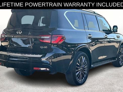 Certified 2023 INFINITI QX80 Premium Select w/ All-Season Package image 2