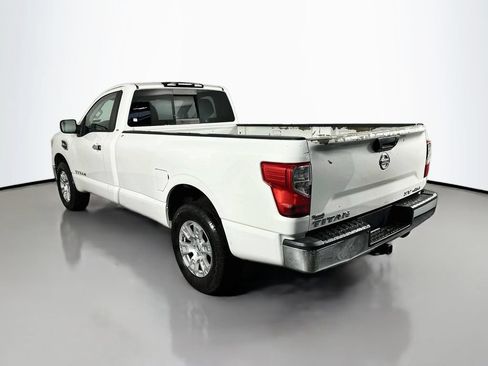Used 2017 Nissan Titan SV AWD/4WD image 5
