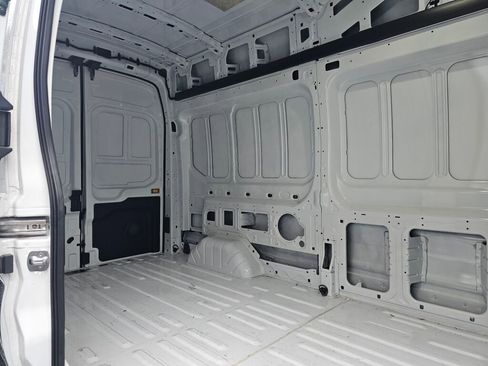 Used 2025 Ford Transit 250 148 High Roof RWD image 13