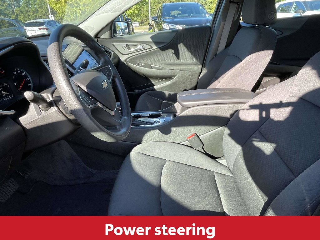 Used 2025 Chevrolet Malibu LT FWD image 17