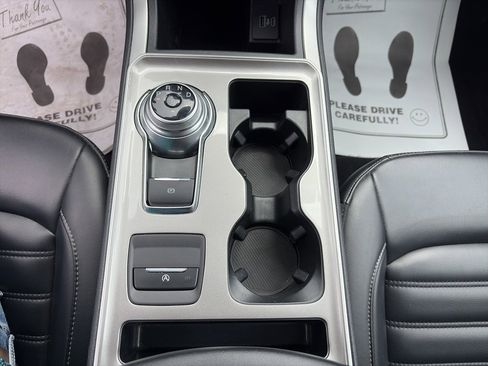 Used 2024 Ford Edge SEL image 15