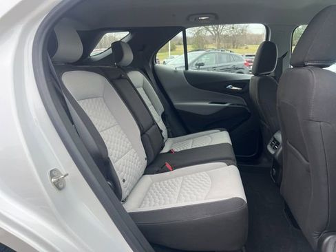 Used 2018 Chevrolet Equinox LS image 14