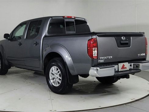 Used 2021 Nissan Frontier SV w/ SV Utility Package image 5