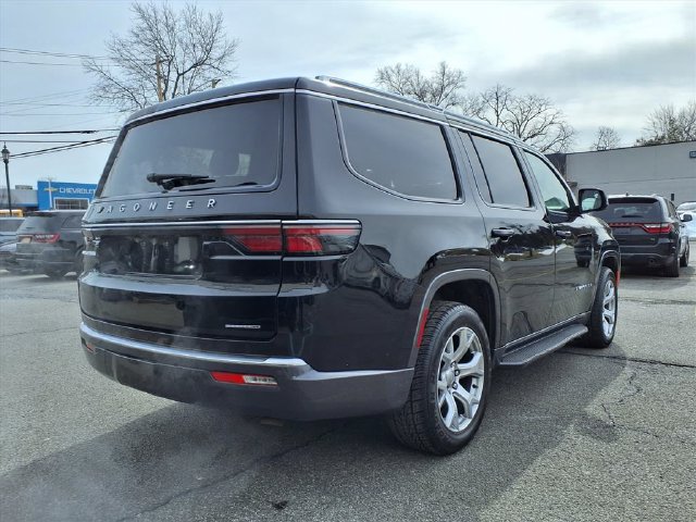 Certified 2022 Jeep Wagoneer Series II AWD/4WD image 9