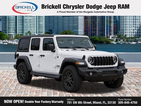 Used 2017 Jeep Grand Cherokee Limited RWD image 2