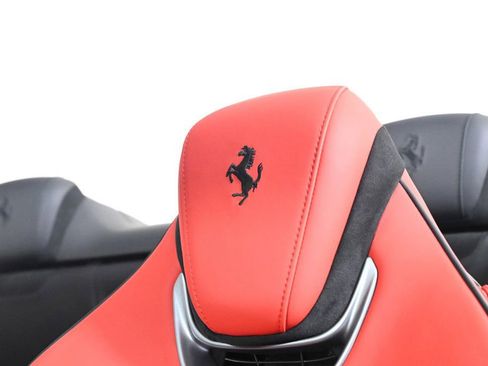 Used 2024 Ferrari Roma Spider image 20