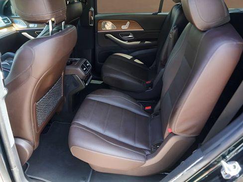 Used 2023 Mercedes-Benz GLS 450 4MATIC image 25