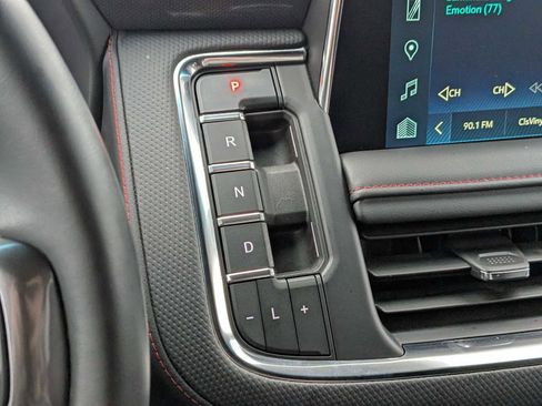 Certified 2024 Chevrolet Suburban RST w/ Luxury Package image 31